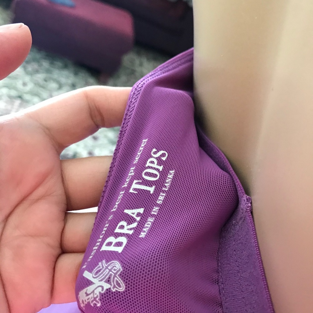 Dresses - Picture 2 of 4